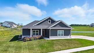 200 Westwood Cir, Kalona, IA 52247
