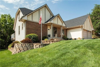 4924 S Tierney Dr, Independence, MO 64055