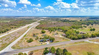 415 N Spikes Rd, Corsicana, TX 75110