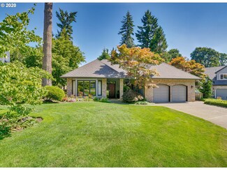 6016 Clairmont Ct, Lake Oswego, OR 97035