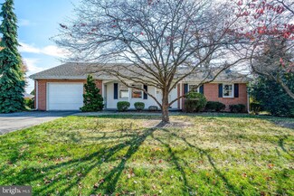 41 Dawn Ave, Akron, PA 17501