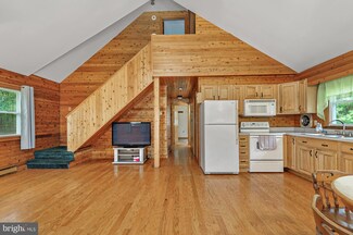 185 Beagle Club Rd, Felton, DE 19943