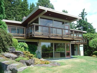 17059 16th Ave SW, Normandy Park, WA 98166