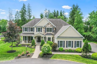 4056 Windsor Dr, Schenectady, NY 12309