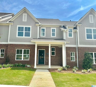 1011 Grand River Blvd W, Leeds, AL 35094