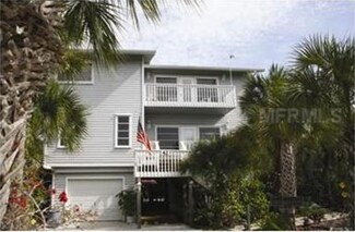 42 Palm Dr, Placida, FL 33946