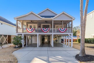 105 SW 1st St, Oak Island, NC 28465