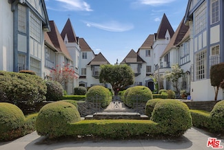 920 S Serrano Ave, Los Angeles, CA 90006