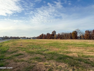 00000 N 9th St, Chetopa, KS 67336