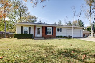 3529 Greenview Dr, Decatur, IL 62521