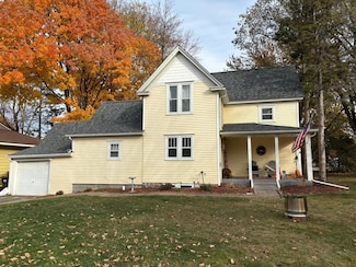 40 Park St W, Annandale, MN 55302