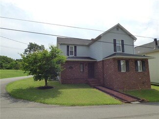 32 Station St, Joffre, PA 15053