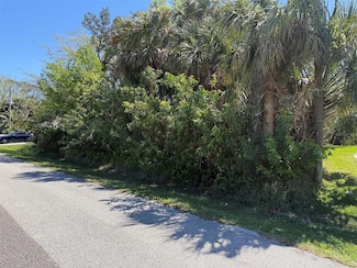 25 Cherokee Ct W, Palm Coast, FL 32137