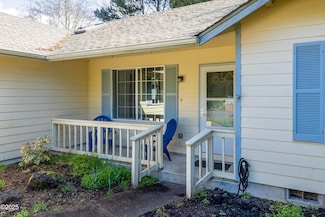 1545 SW Chad Dr, Waldport, OR 97394
