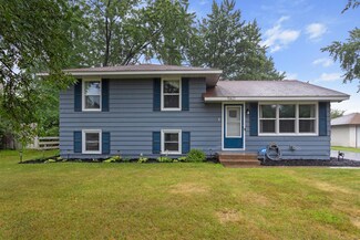 11421 Heather St NW, Coon Rapids, MN 55433