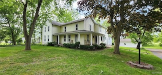 7029 Akron Rd, Lockport, NY 14094