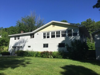 90 Cobbossee Ave, Gardiner, ME 04345