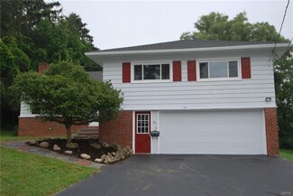26 Reed Pkwy, Marcellus, NY 13108