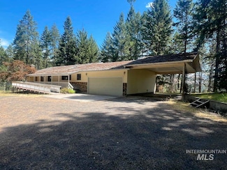325 Westwood Terrace Dr, Orofino, ID 83544