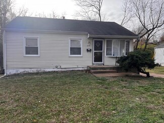 270 Estridge Rd, Saint Louis, MO 63137