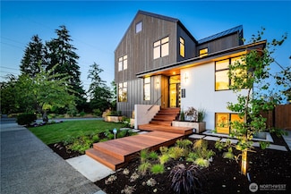 8004 39th Ave SW, Seattle, WA 98136