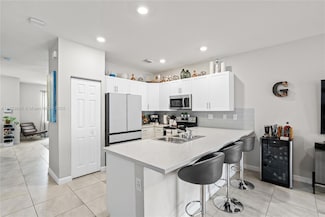 10468 W 33rd Ln, Hialeah, FL 33018