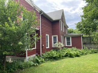 4693 Whetstone Rd, Manlius, NY 13104
