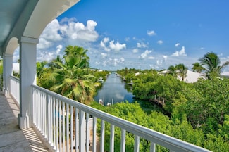 1330 Coury Dr, Key Colony Beach, FL 33051
