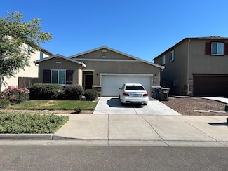 635 Pegasus Dr, Merced, CA 95348