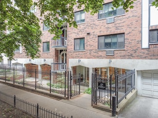 2336 N Commonwealth Ave Unit 306, Chicago, IL 60614