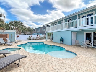 910 Maple St Unit A & B, New Smyrna Beach, FL 32169