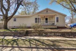 2055 N Nettleton Ave, Springfield, MO 65803