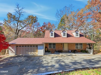 644 Monte Wood Cir, Pigeon Forge, TN 37863