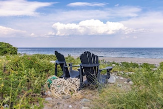 3 Ocean Blvd, North Hampton, NH 03862