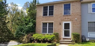 2 Hunt Cup Cir, Owings Mills, MD 21117