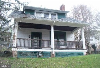 438 Bark St, Pittsburgh, PA 15214