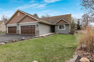 559 Blue Karner Dr, Altoona, WI 54720