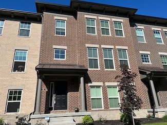 329 Wakefield Way, Zionsville, IN 46077