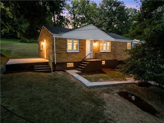 5851 Kings School Rd, Bethel Park, PA 15102