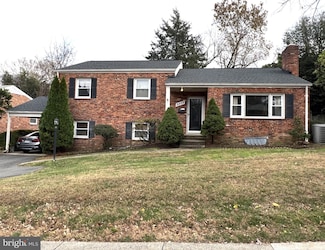 3717 N Glebe Rd, Arlington, VA 22207