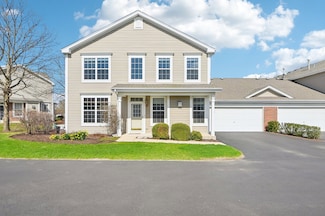 230 Brompton Ln Unit B, Sugar Grove, IL 60554