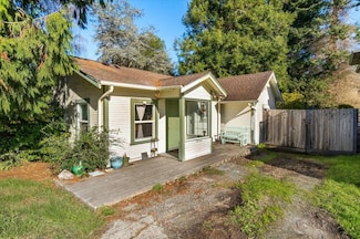 1790 Hill Ave, Eureka, CA 95501