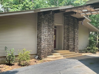 935 Christopher Dr, Quitman, AR 72131
