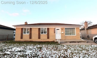 20311 Garden Ct, Roseville, MI 48066