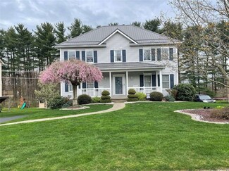113 Pagano Dr, New Stanton, PA 15672