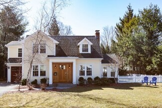 17 Bryn Mawr Rd, Wellesley, MA 02482