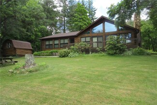 9307 Beech Ln NE, Mineral City, OH 44656