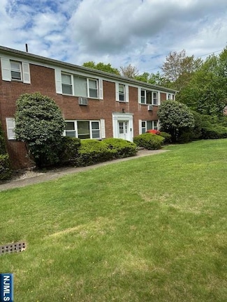 1 Rustic Cir Unit B, Montvale, NJ 07645
