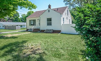 511 Rosehill Rd, Berrien Springs, MI 49103