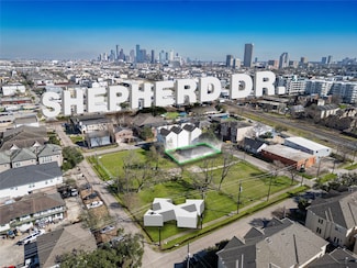 5006 Maxie St, Houston, TX 77007